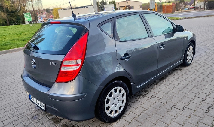 Hyundai I30 cena 19500 przebieg: 171000, rok produkcji 2011 z Olsztynek małe 154